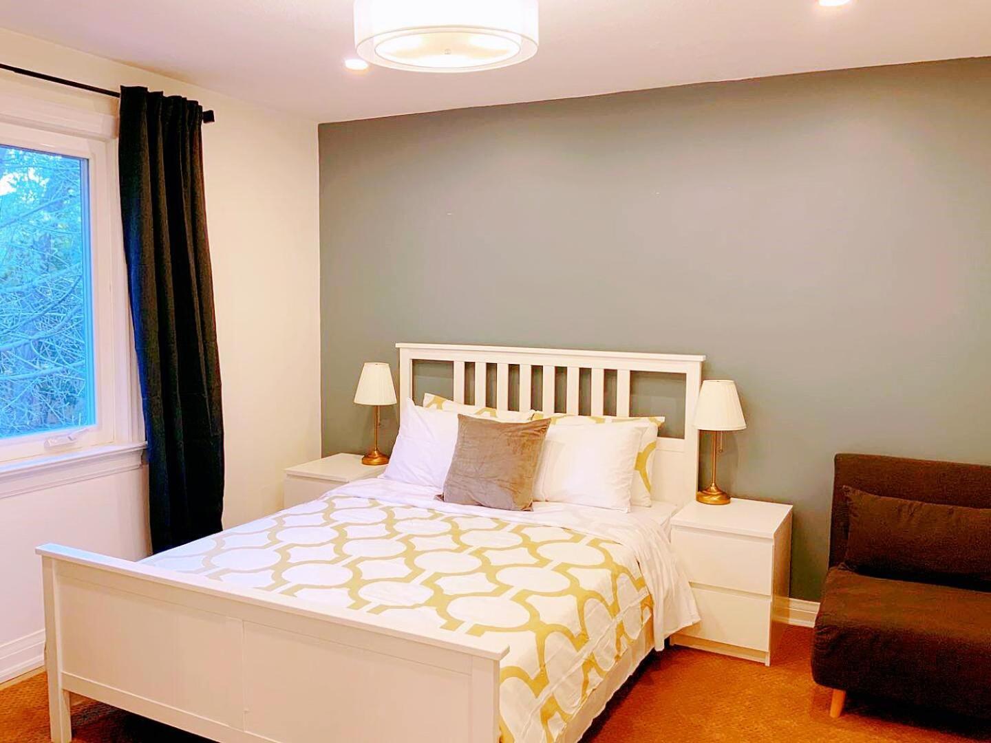Leaside Garden Guesthouse Торонто Екстериор снимка